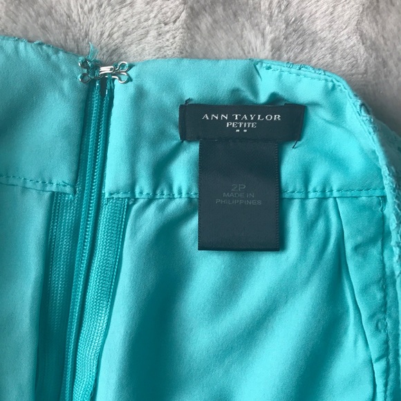 Ann Taylor eyelet pencil skirt - Picture 3 of 4